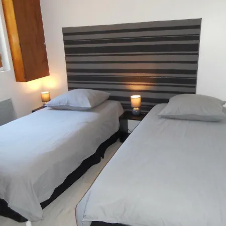 Au Bout Du Chemin Holiday home Milly-la-Foret